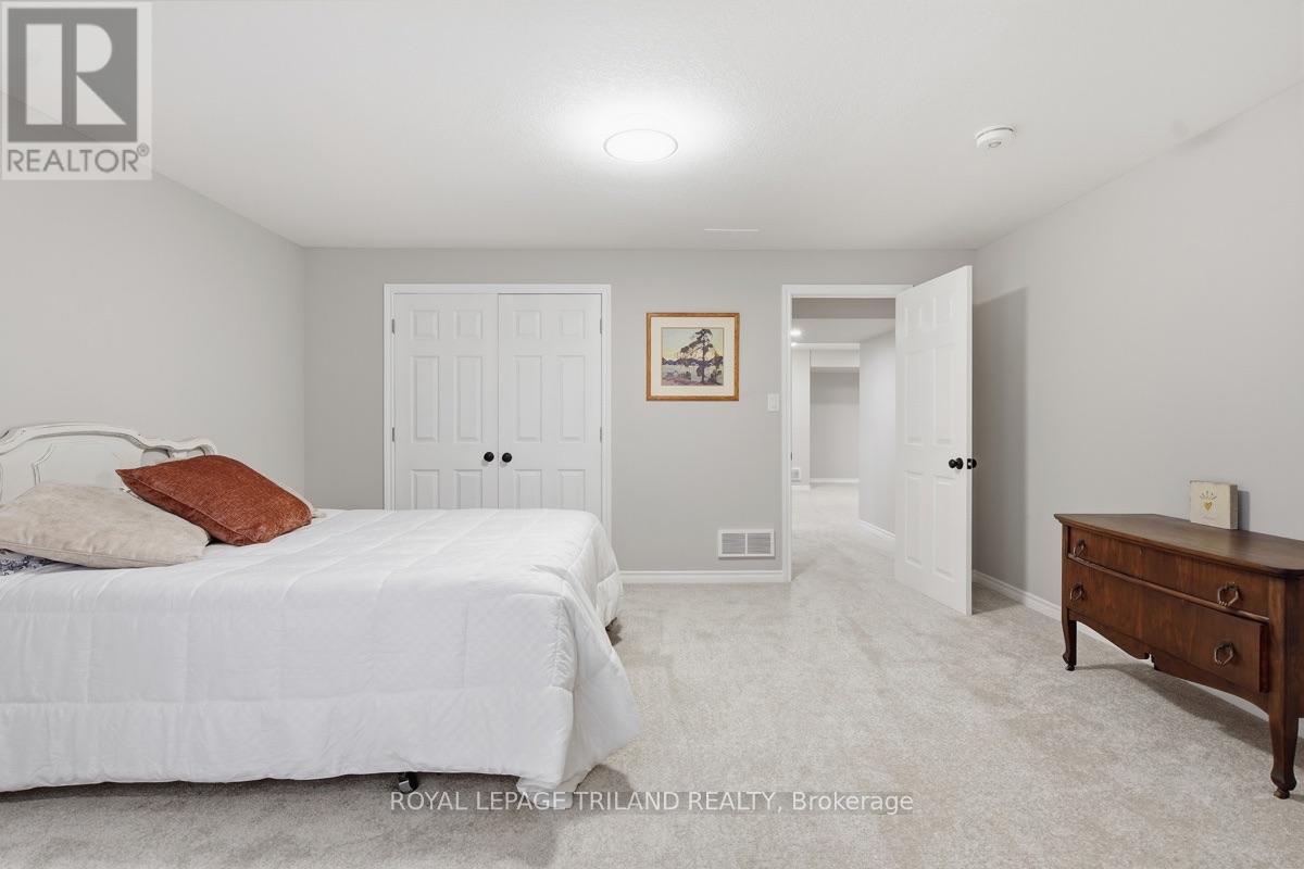 28 - 2215 Callingham Drive, London North, Ontario  N6G 0P1 - Photo 28 - X13649314
