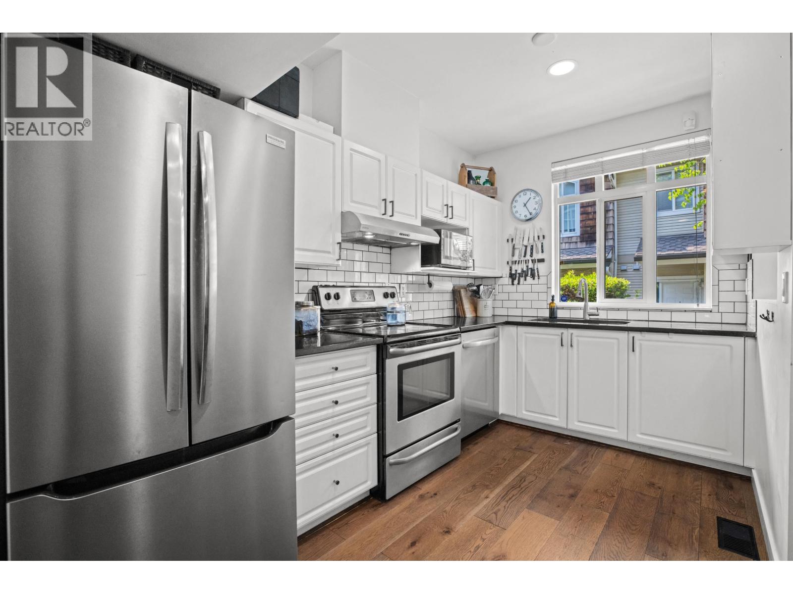 2826 E Kent Avenue South, Vancouver, British Columbia  V5S 4T4 - Photo 8 - R3153613