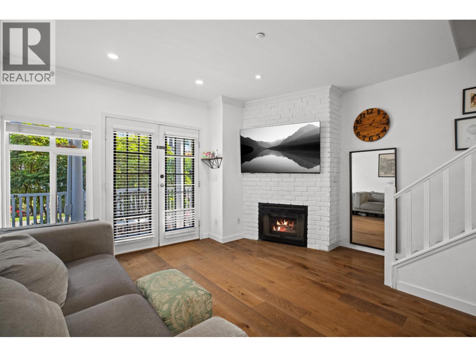 2826 SE Kent Avenue, Vancouver, British Columbia  V5S 4T4 - Photo 5 - R3153613
