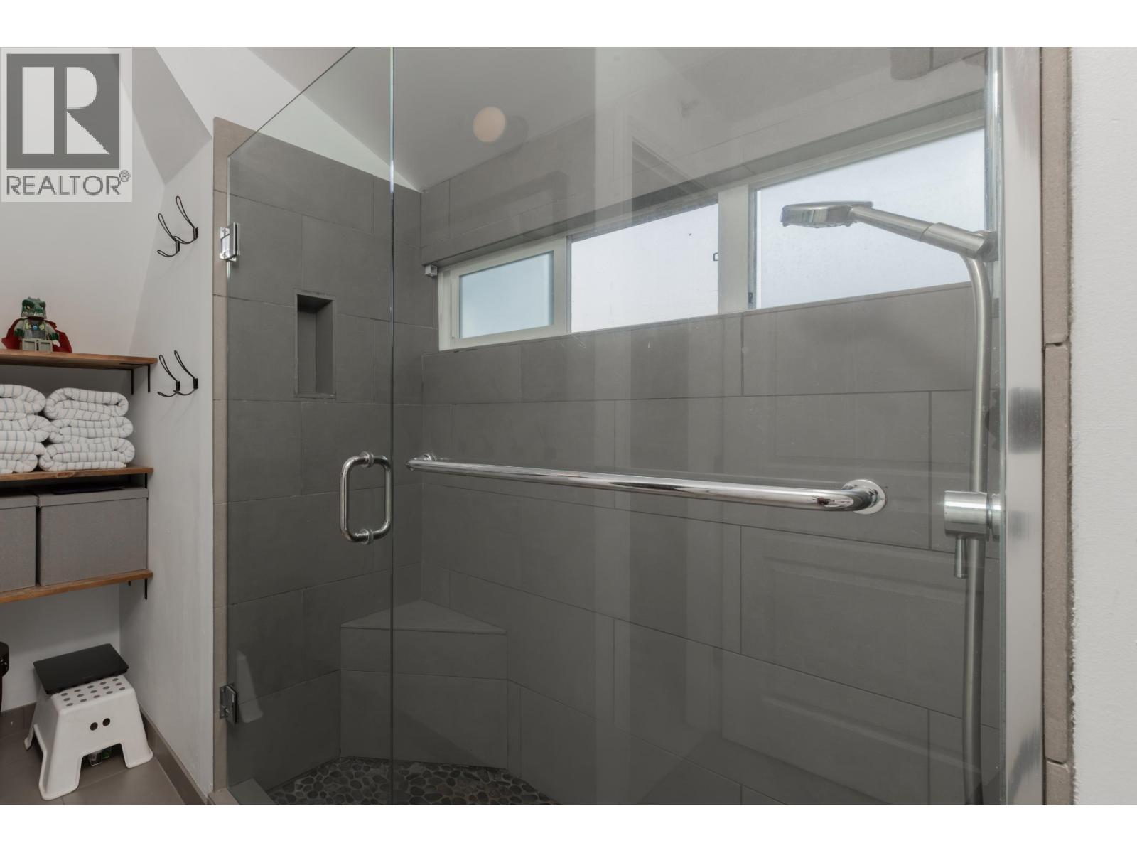 2826 E Kent Avenue South, Vancouver, British Columbia  V5S 4T4 - Photo 22 - R3153613