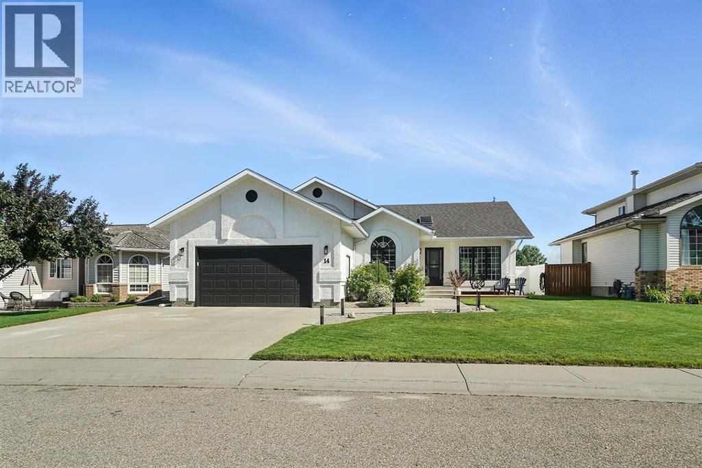 14 Denison Crescent, Red Deer, Alberta  T4R 2E9 - Photo 3 - A2334467