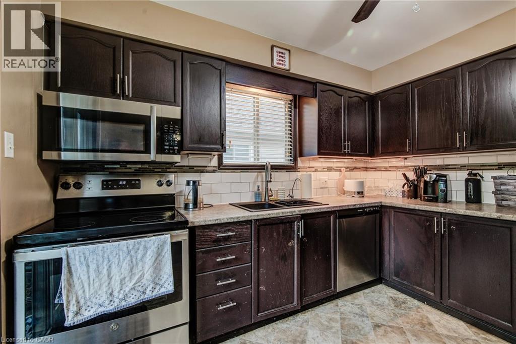 562 Erinbrook Drive, Kitchener, Ontario  N2E 3M8 - Photo 21 - 40845438