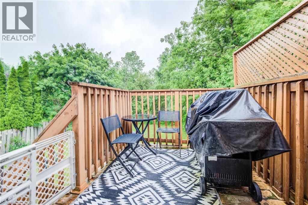 562 Erinbrook Drive, Kitchener, Ontario  N2E 3M8 - Photo 29 - 40845438