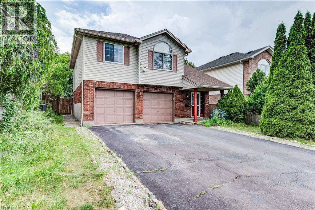 562 ERINBROOK Drive, Kitchener, Ontario