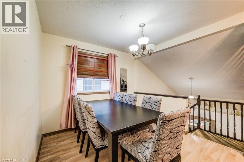 562 Erinbrook Drive, Kitchener, Ontario  N2E 3M8 - Photo 13 - 40845438