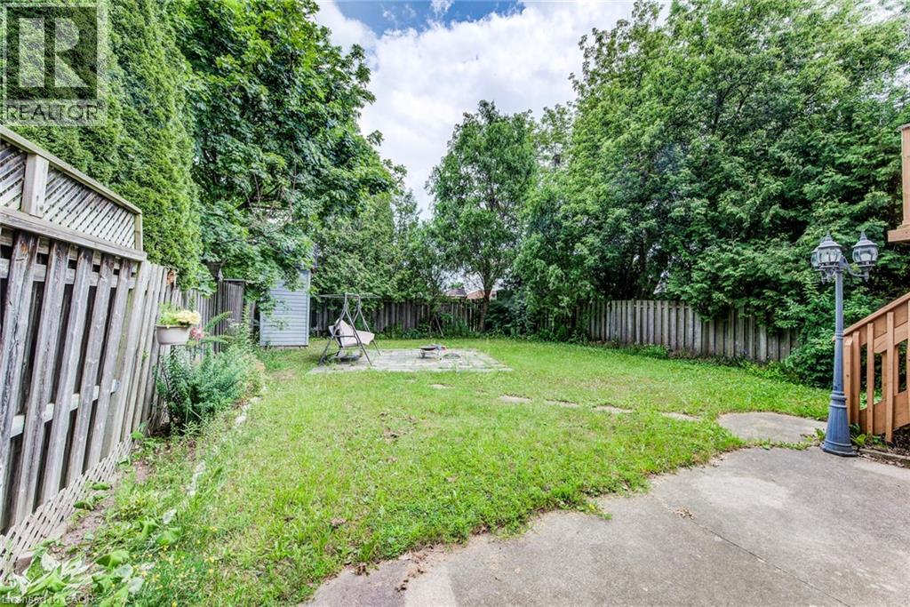 562 Erinbrook Drive, Kitchener, Ontario  N2E 3M8 - Photo 30 - 40845438