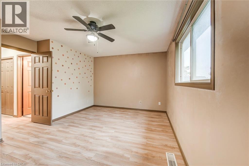 562 Erinbrook Drive, Kitchener, Ontario  N2E 3M8 - Photo 27 - 40845438