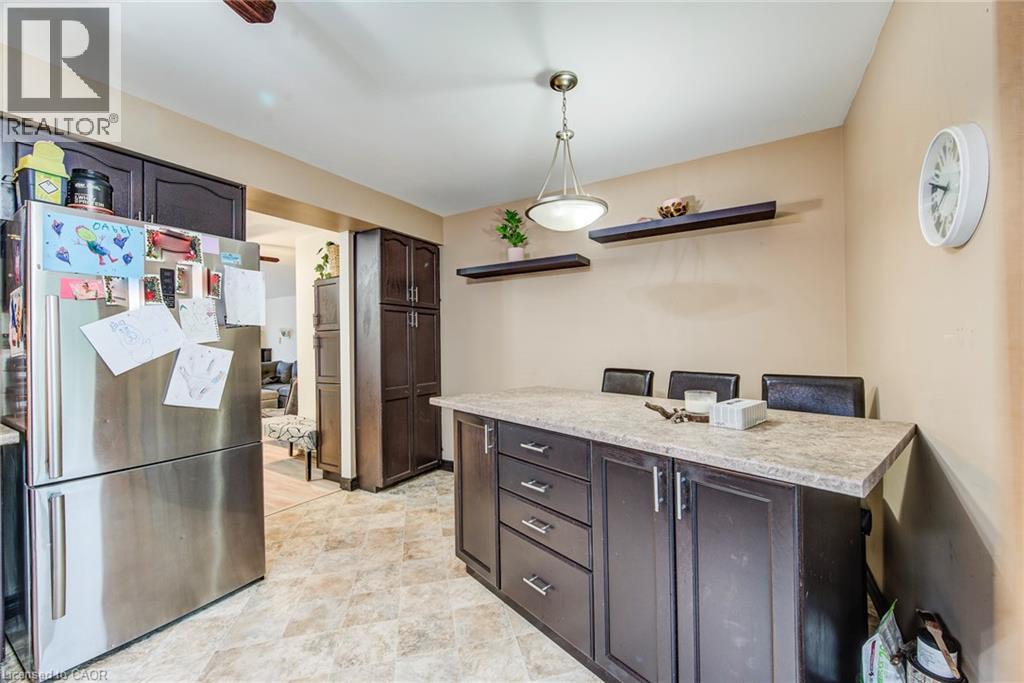 562 Erinbrook Drive, Kitchener, Ontario  N2E 3M8 - Photo 22 - 40845438