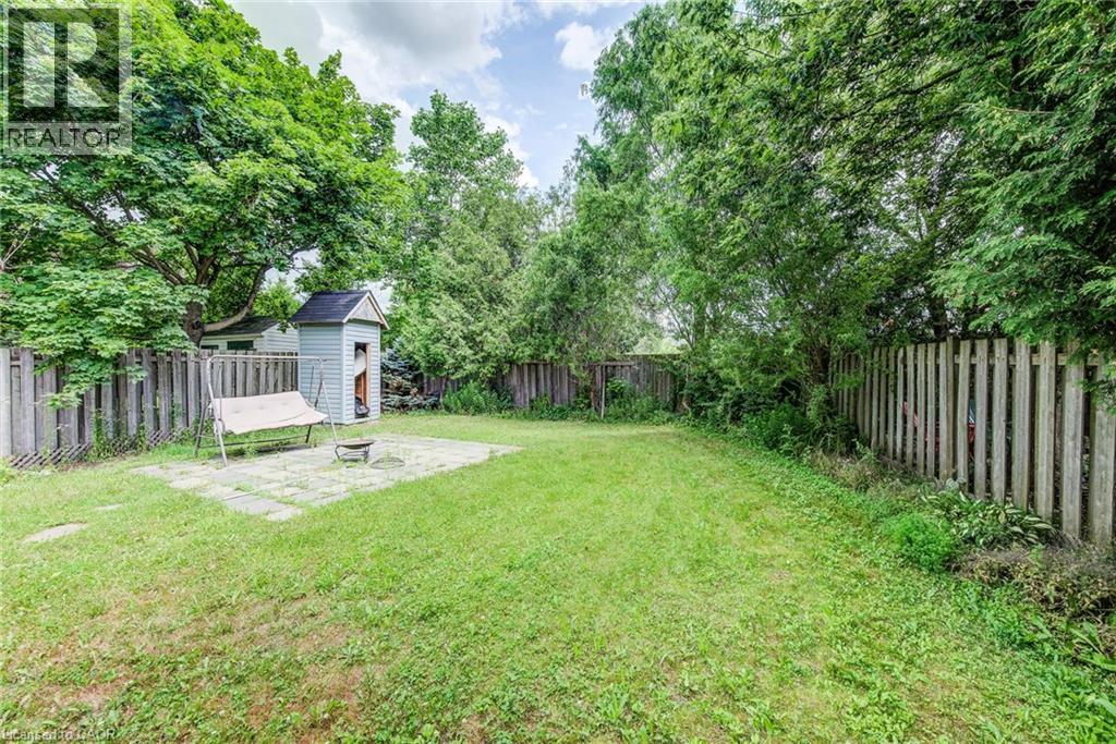562 Erinbrook Drive, Kitchener, Ontario  N2E 3M8 - Photo 34 - 40845438
