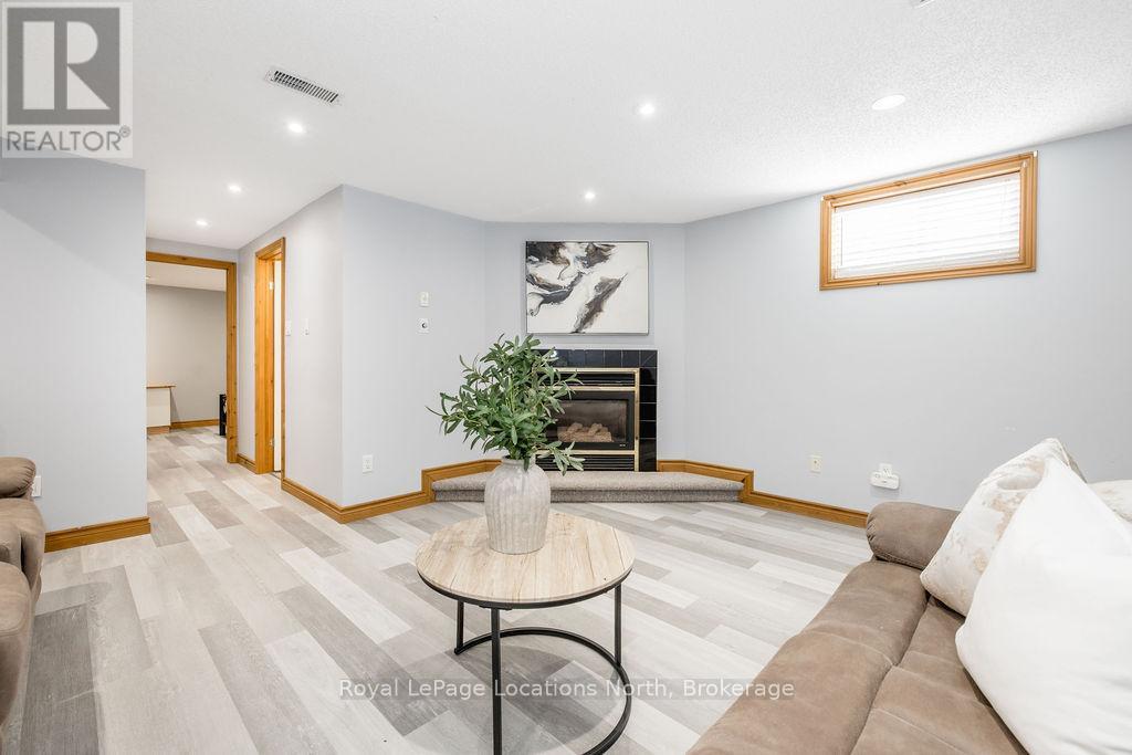 39 Mccague Street, Wasaga Beach, Ontario  L9Z 2E5 - Photo 21 - S13584214