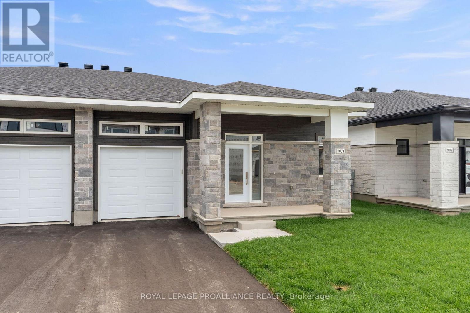 1039 Moore Street, Brockville, Ontario K6V 0H1 - Photo 2 - X13649764