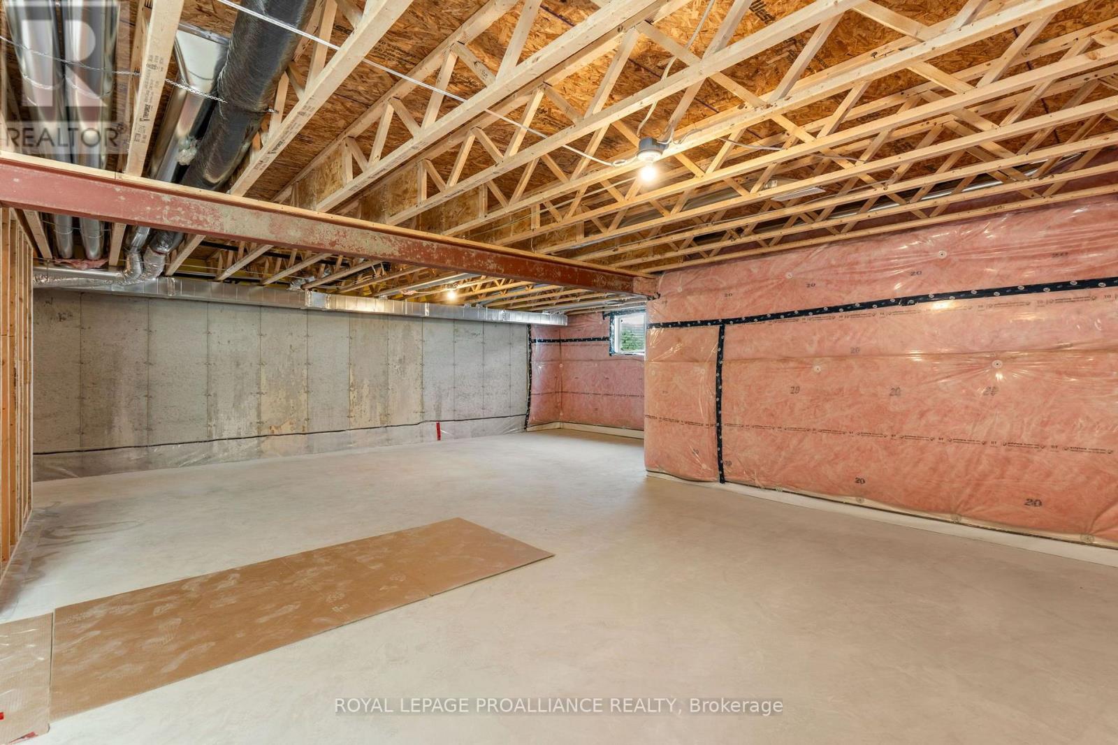1039 Moore Street, Brockville, Ontario  K6V 0H1 - Photo 39 - X13649764