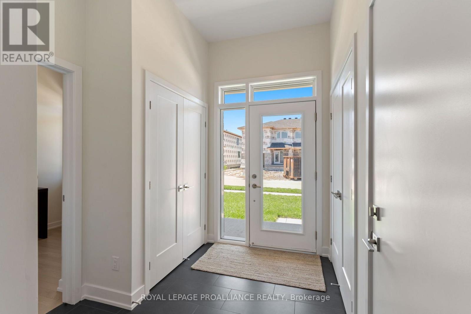 1039 Moore Street, Brockville, Ontario K6V 0H1 - Photo 4 - X13649764