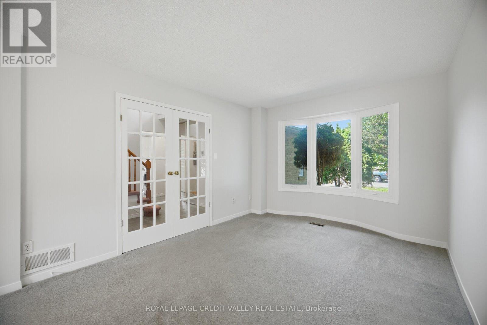 49 Sutter Avenue, Brampton, Ontario  L6Z 1G6 - Photo 7 - W13647384