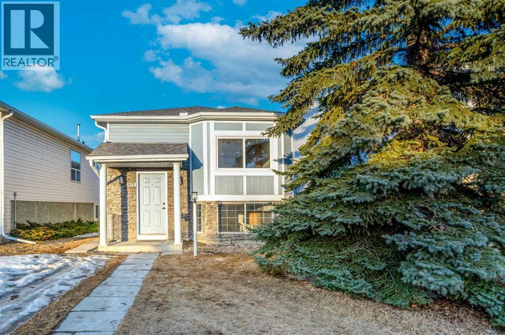 4249 Catalina Boulevard NE, calgary, Alberta