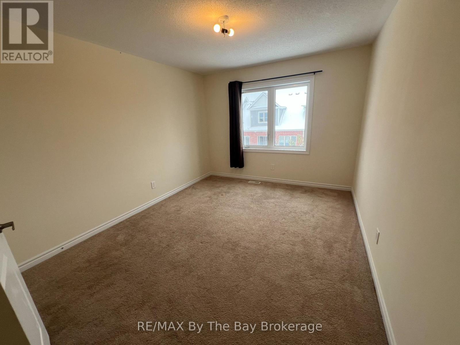 152 Allegra Drive, Wasaga Beach, Ontario  L9Z 1P0 - Photo 18 - S13649738