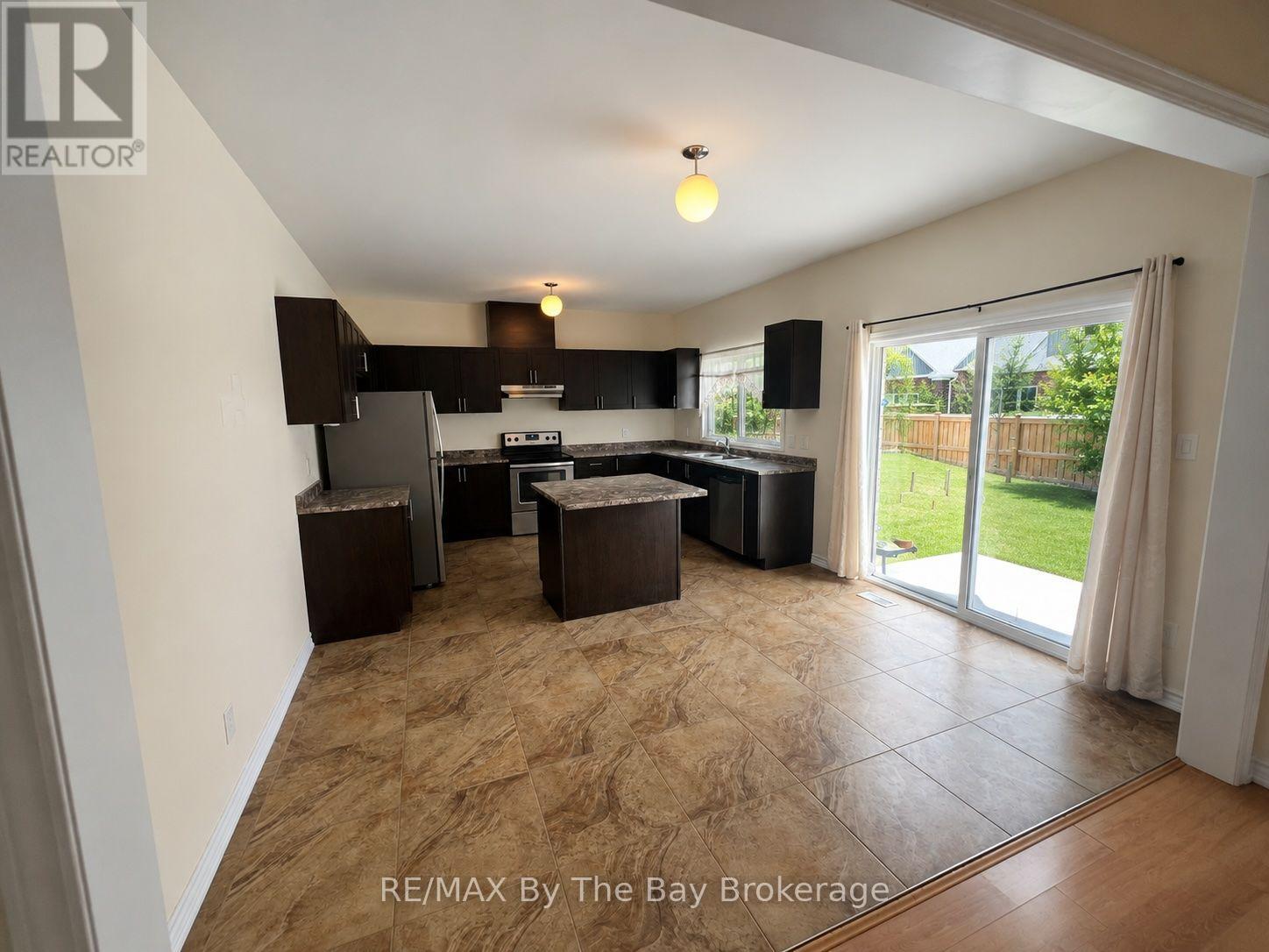 152 Allegra Drive, Wasaga Beach, Ontario  L9Z 1P0 - Photo 3 - S13649738