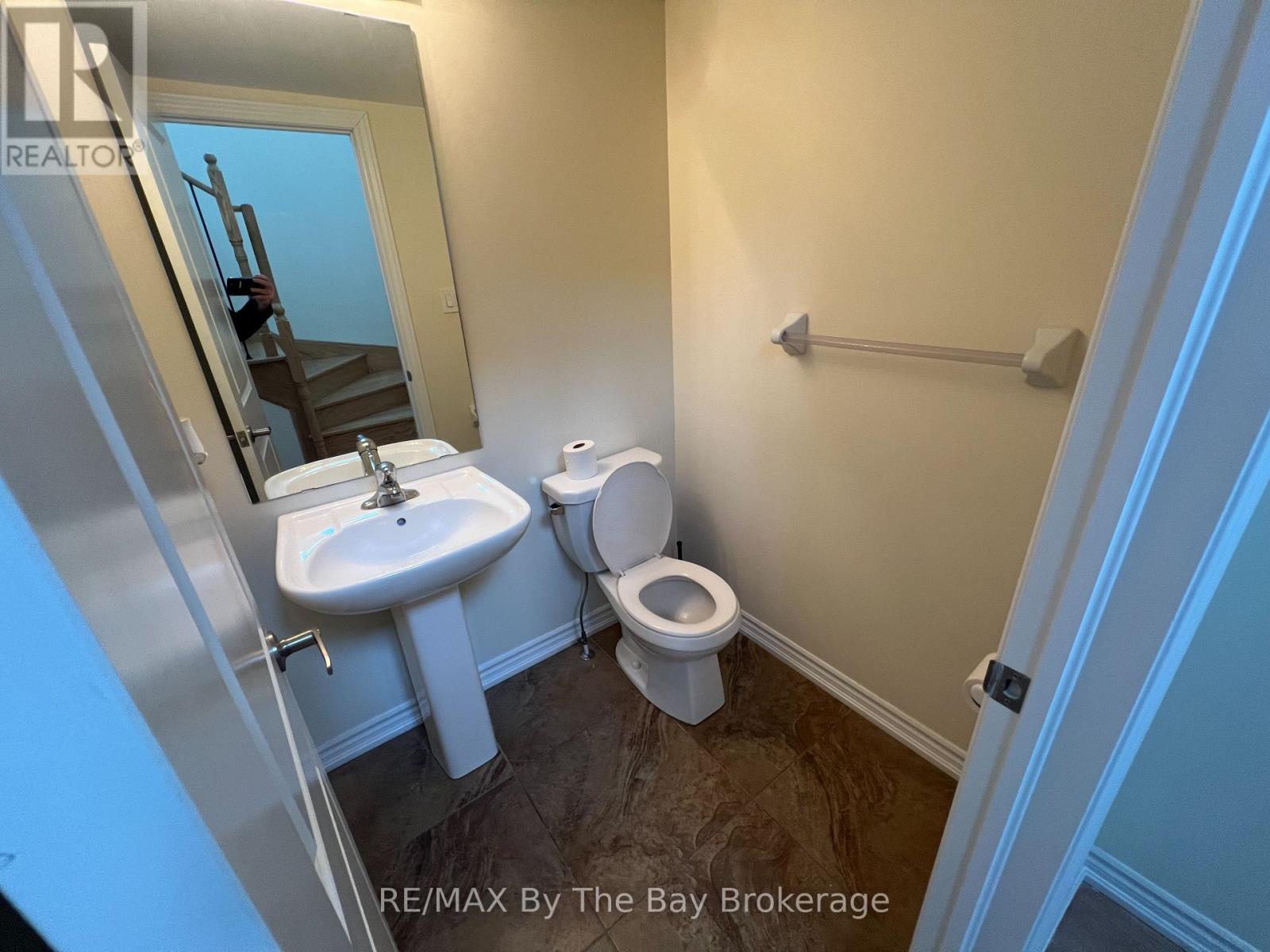 152 Allegra Drive, Wasaga Beach, Ontario  L9Z 1P0 - Photo 8 - S13649738