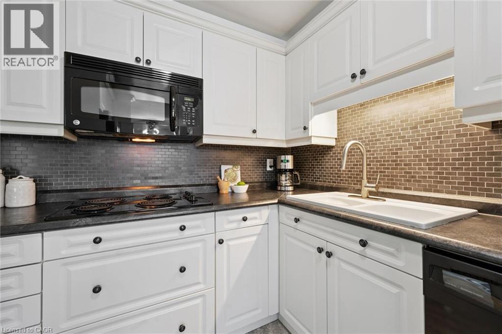 54 Green Valley Drive Unit# 13, Kitchener, Ontario  N2P 1Z9 - Photo 13 - 40851308