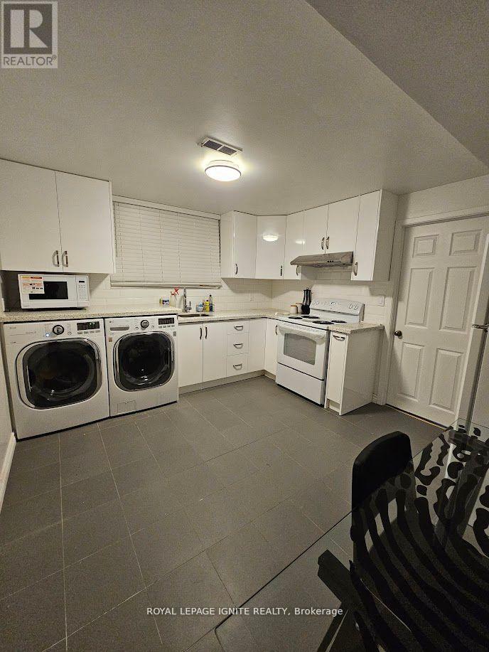 Bsmt - 29 Wyndcliff Crescent, Toronto, Ontario  M4A 2J9 - Photo 13 - C13649584