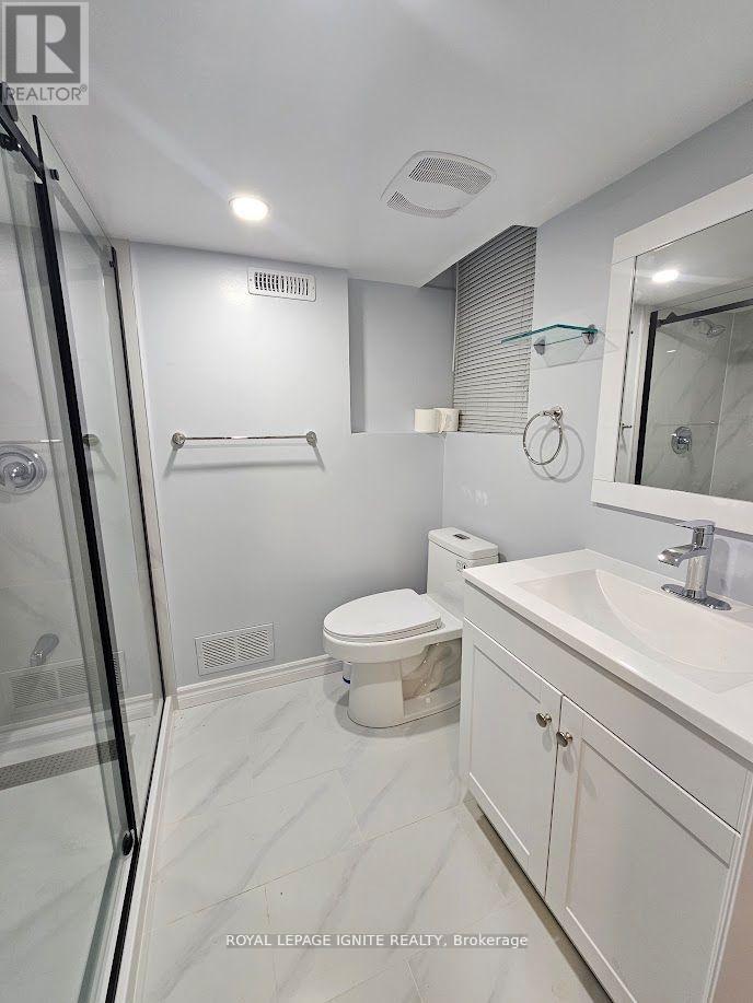 Bsmt - 29 Wyndcliff Crescent, Toronto, Ontario  M4A 2J9 - Photo 17 - C13649584