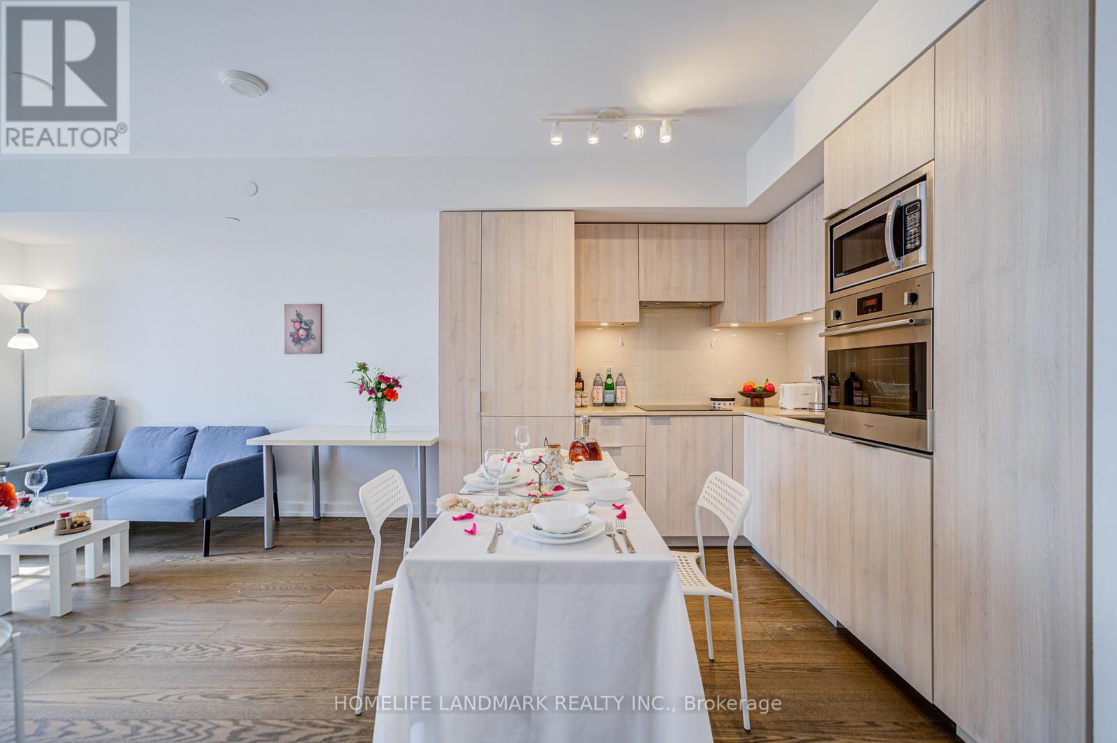 1106 - 11 Wellesley Street W, Toronto, Ontario  M4Y 0G4 - Photo 7 - C13649588