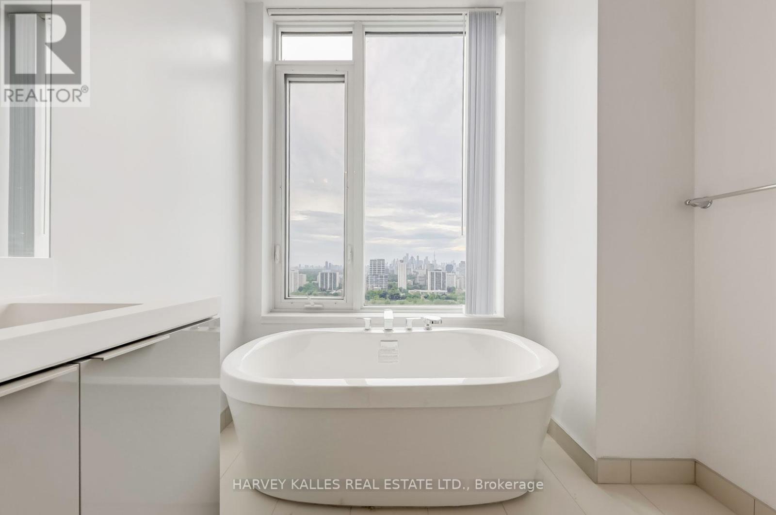 Lph19 - 50 Dunfield Avenue, Toronto, Ontario  M4S 0E4 - Photo 14 - C13649594