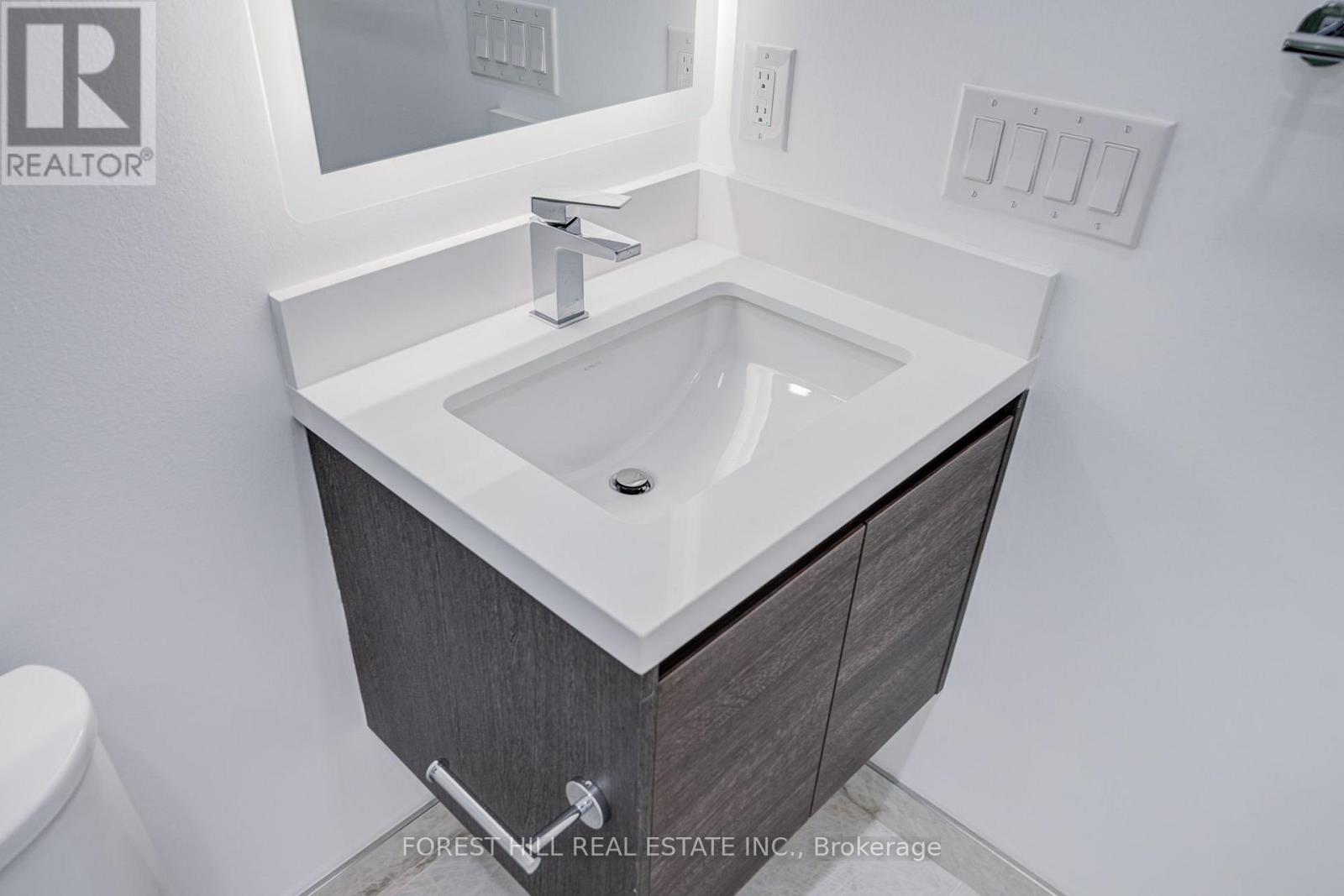 2202 - 1315 Bay Street, Toronto, Ontario  M5R 0E4 - Photo 31 - C13649642