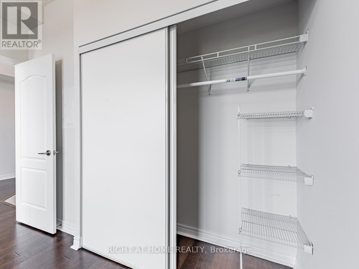 1008 - 2756 Old Leslie Street, Toronto, Ontario  M2K 0E2 - Photo 11 - C13649678