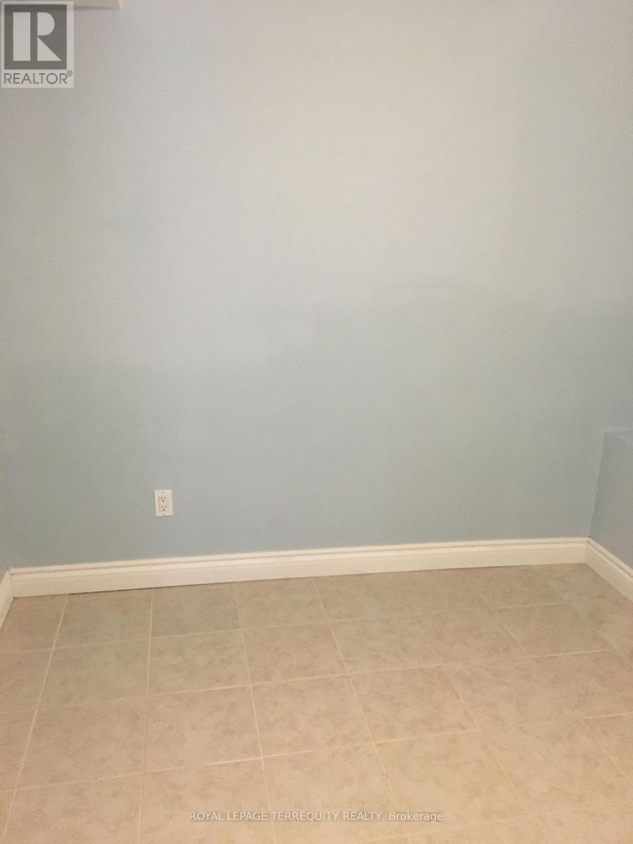 Lower Unit - 305 Margueretta Street, Toronto, Ontario  M6H 3S4 - Photo 4 - C13649720