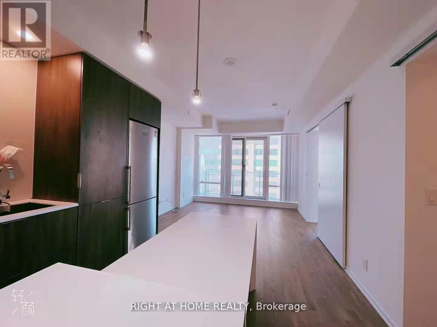 2912 - 1 Bloor Street E, Toronto, Ontario  M4W 0A8 - Photo 11 - C13649780