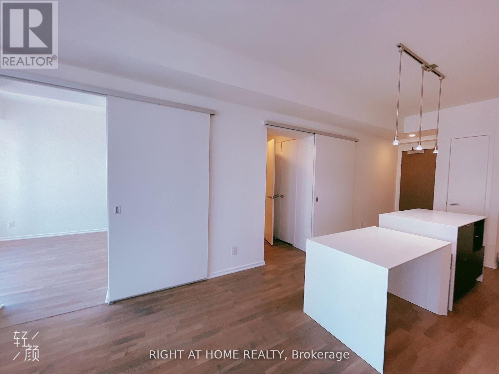2912 - 1 Bloor Street E, Toronto, Ontario  M4W 0A8 - Photo 9 - C13649780
