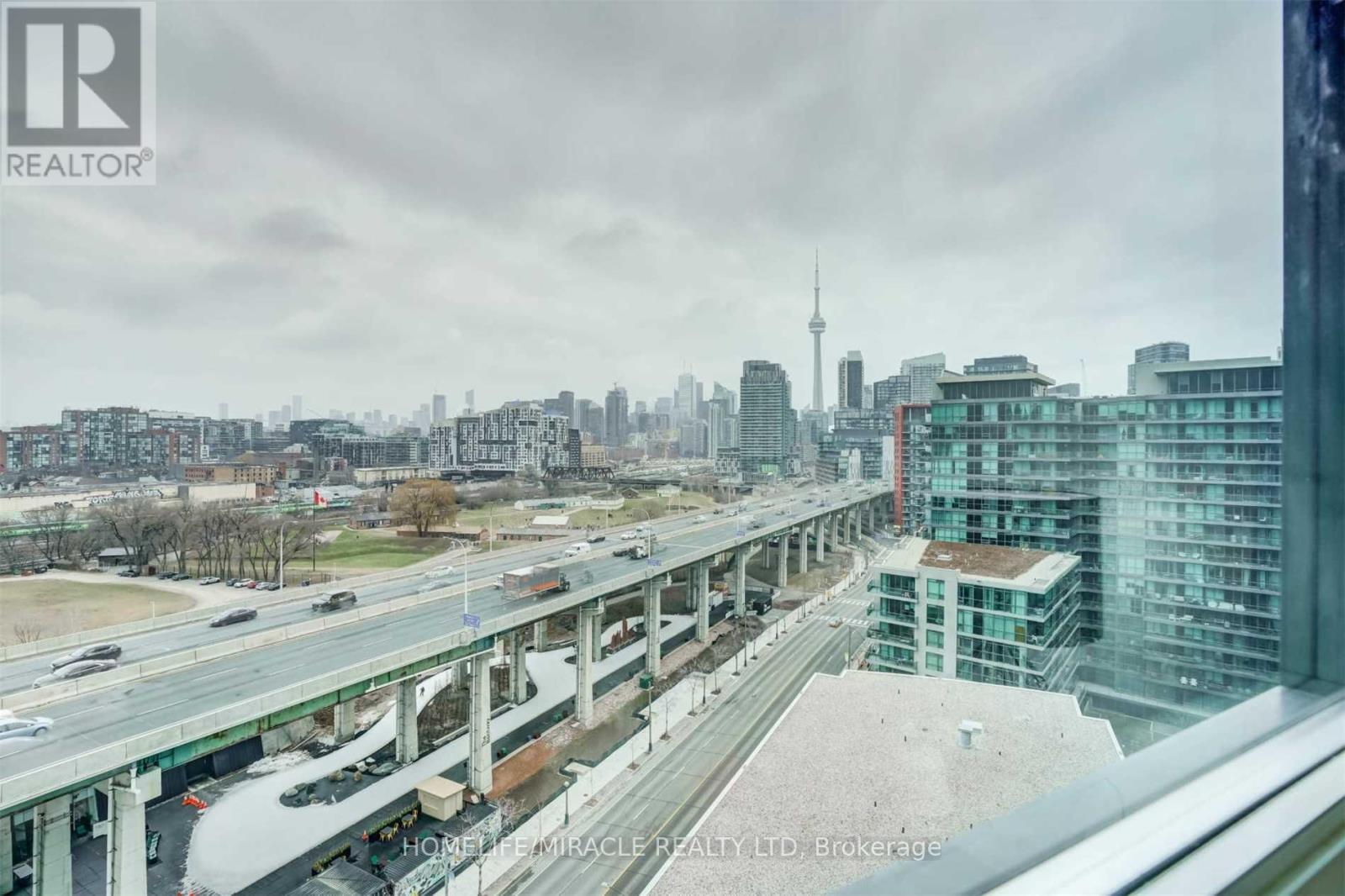 2310 - 231 Fort York Boulevard, Toronto, Ontario  M5V 1B1 - Photo 26 - C13649820