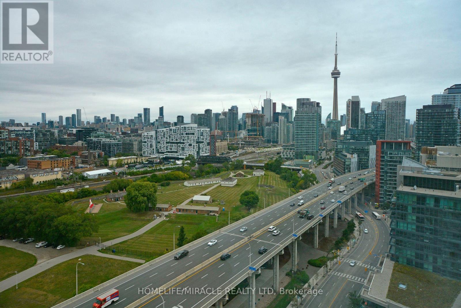 2310 - 231 Fort York Boulevard, Toronto, Ontario  M5V 1B1 - Photo 27 - C13649820