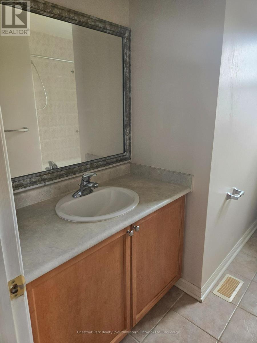 147 Baggs Crescent, Cambridge, Ontario  N1T 2E8 - Photo 12 - X13649748