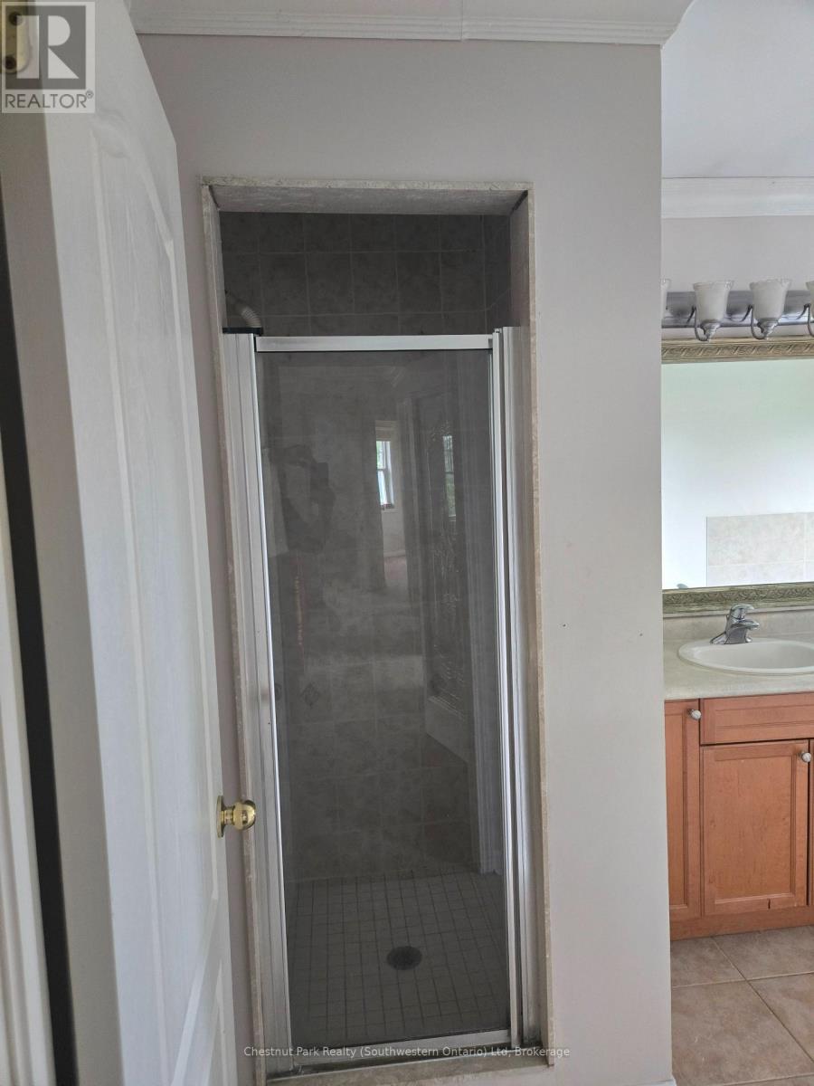 147 Baggs Crescent, Cambridge, Ontario  N1T 2E8 - Photo 18 - X13649748