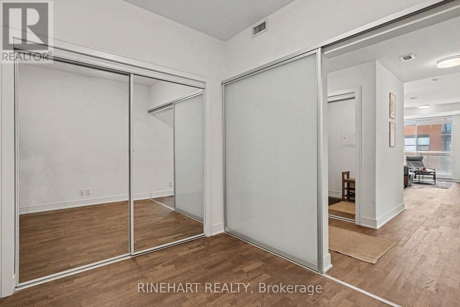 352 - 1575 Lakeshore Road W, Mississauga, Ontario  L5J 0B1 - Photo 17 - W13649702