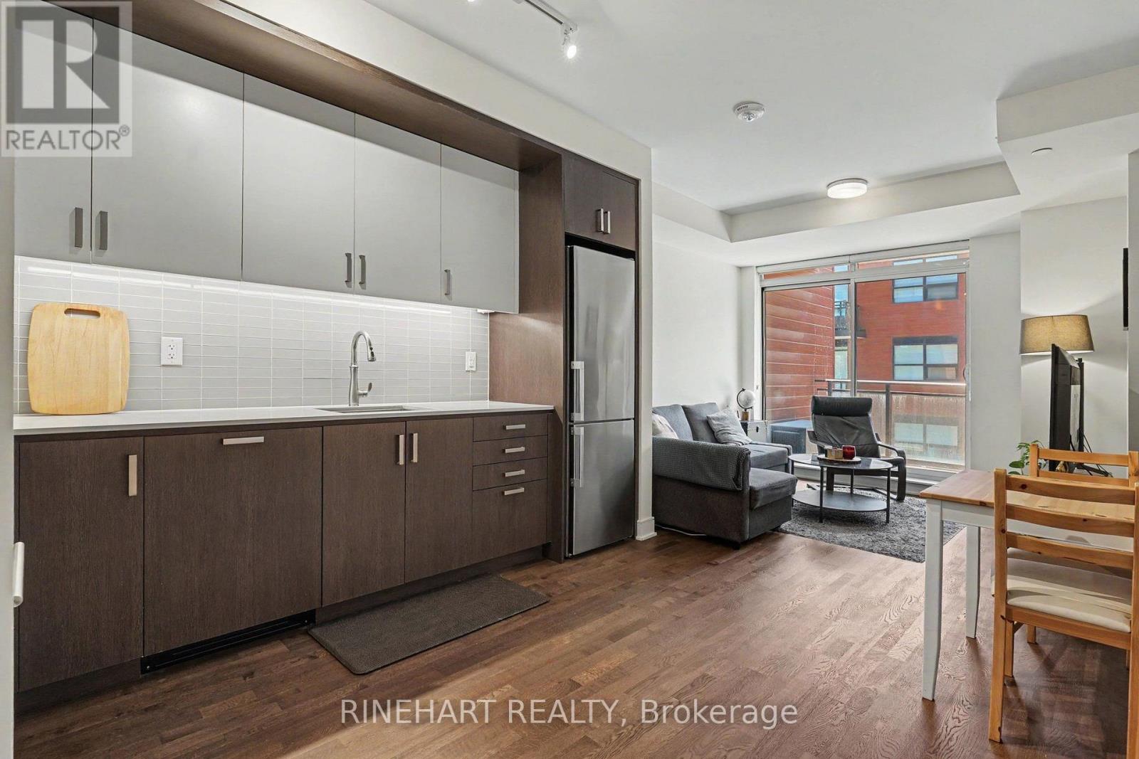 352 - 1575 Lakeshore Road W, Mississauga, Ontario  L5J 0B1 - Photo 9 - W13649702