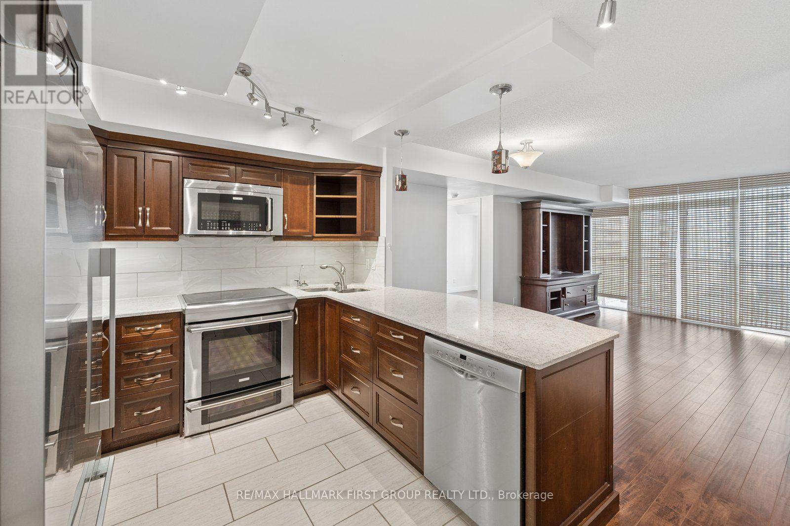 908 - 1200 The Esplanade N, Pickering, Ontario  L1V 6V3 - Photo 13 - E13649522
