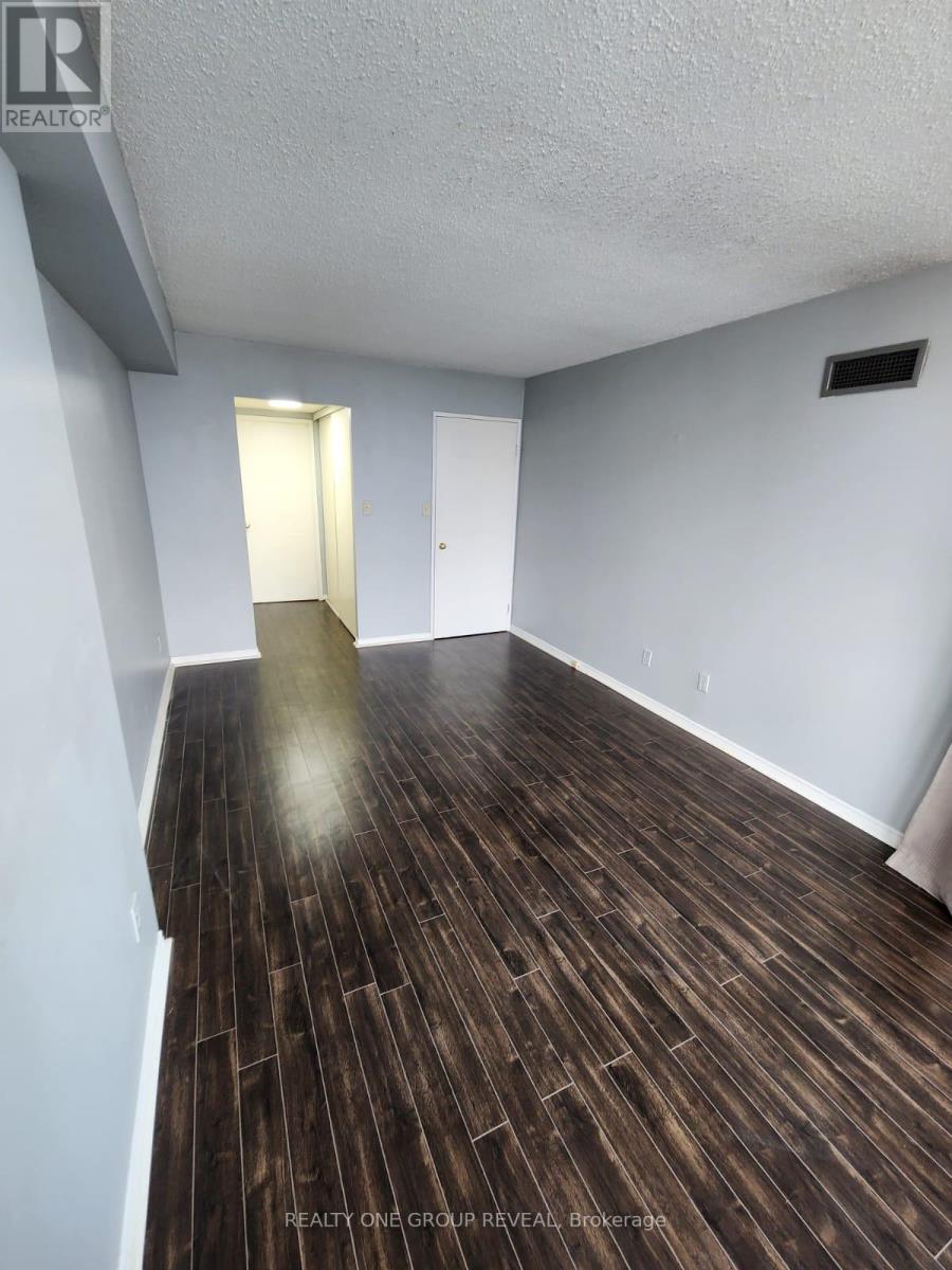 1705 - 400 Mclevin Avenue, Toronto, Ontario  M1B 5J4 - Photo 6 - E13649564