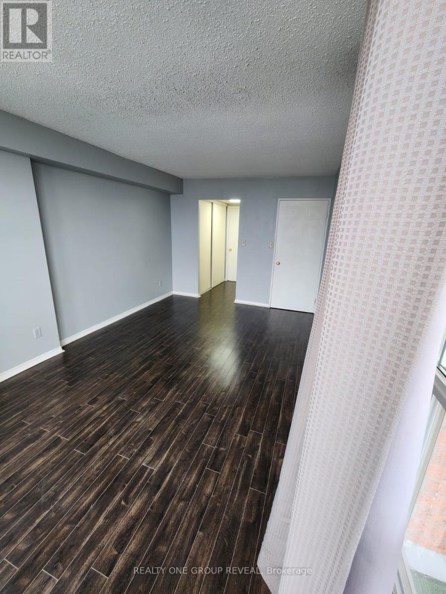 1705 - 400 Mclevin Avenue, Toronto, Ontario  M1B 5J4 - Photo 7 - E13649564