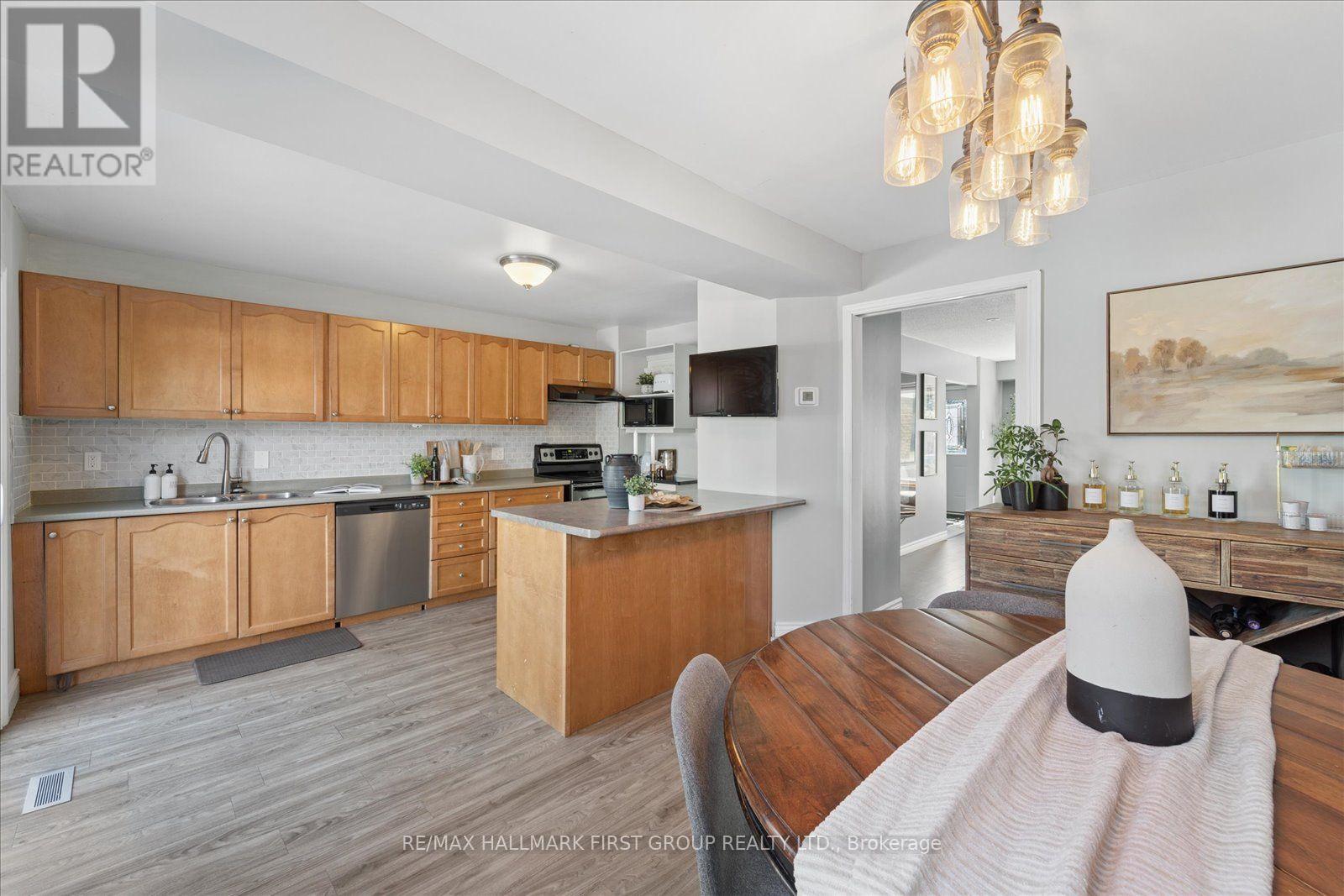 1179 Oxford Street, Oshawa, Ontario  L1J 3W4 - Photo 8 - E13649602