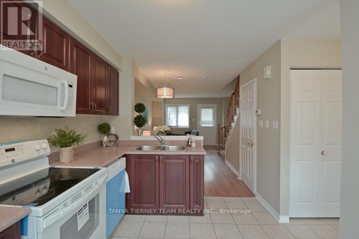 6 - 1775 Valley Farm Road, Pickering, Ontario L1V 7J9 - Photo 10 - E13649646
