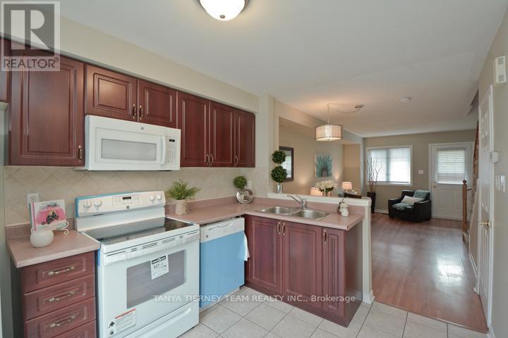6 - 1775 Valley Farm Road, Pickering, Ontario L1V 7J9 - Photo 9 - E13649646