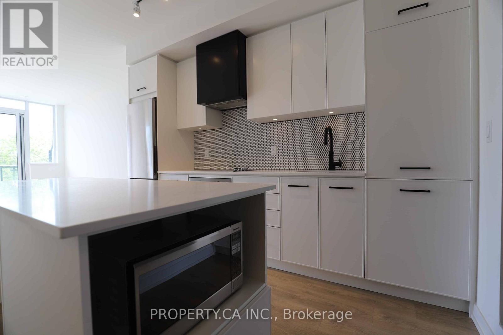 410 - 899 Queen Street E, Toronto, Ontario  M4M 0C8 - Photo 3 - E13649666