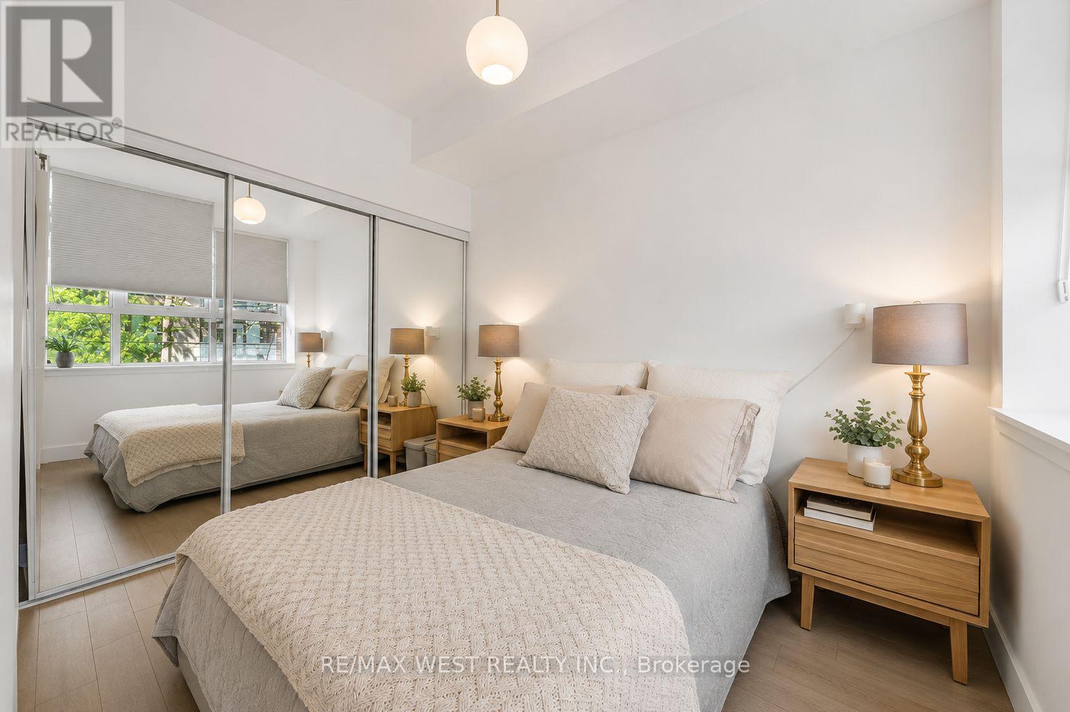 215 - 601 Kingston Road, Toronto, Ontario  M4E 1R3 - Photo 8 - E13649680