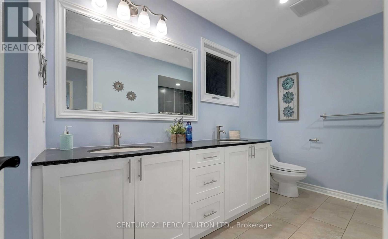2034 Shay Drive, Pickering, Ontario  L1X 1X9 - Photo 11 - E13649854