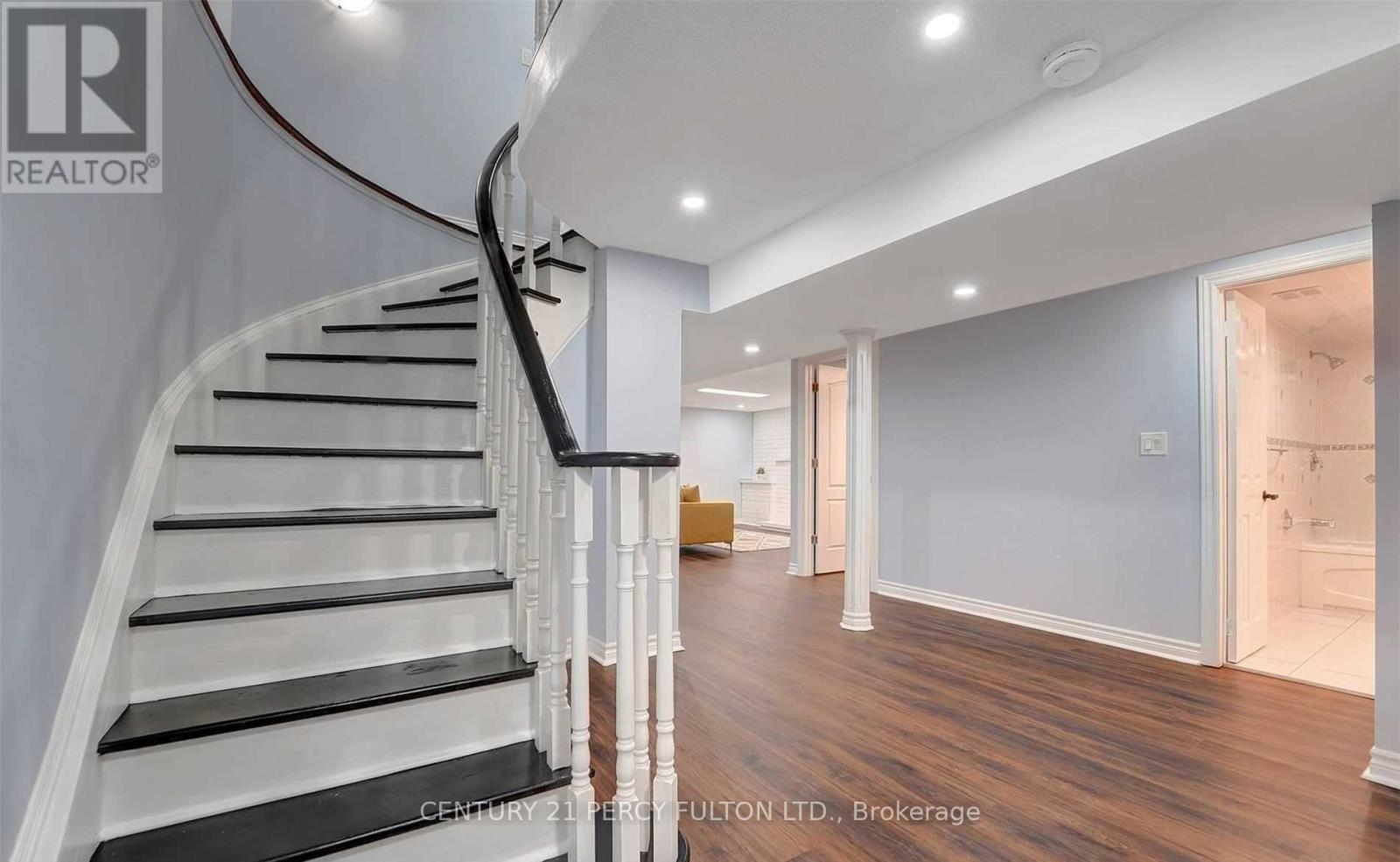 2034 Shay Drive, Pickering, Ontario  L1X 1X9 - Photo 13 - E13649854