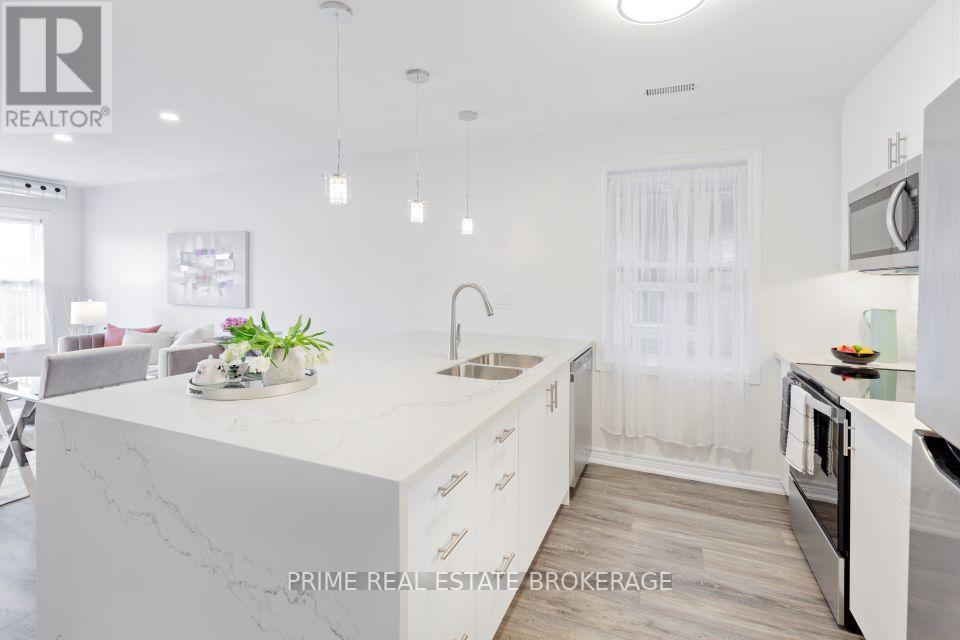 6 - 22 Bidwell Street, Tillsonburg, Ontario  N4G 3T5 - Photo 4 - X13649600