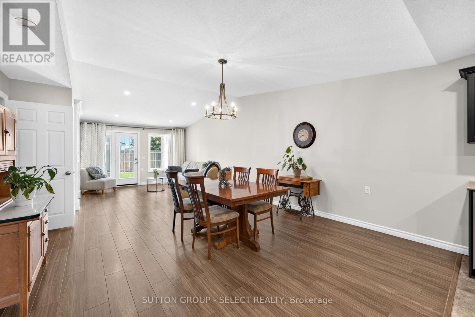 14 Devon Drive, South Huron, Ontario  N0M 1S3 - Photo 14 - X13649606